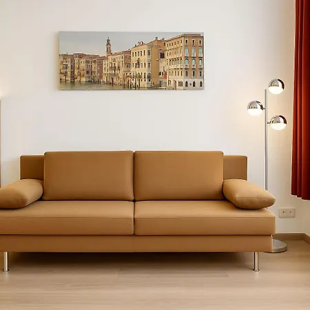 Falk Apartmenthaus Otel 3*