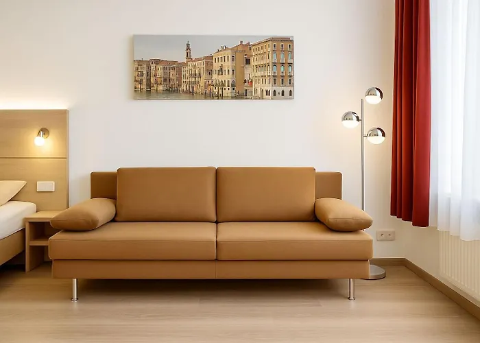 Falk Apartmenthaus Otel 3*