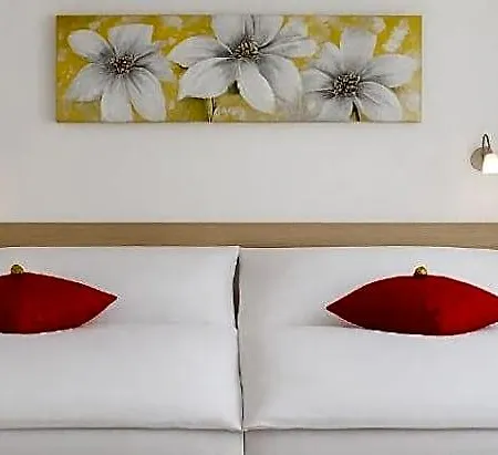 Falk Apartmenthaus 3* Norymberga