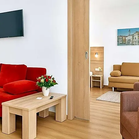 Falk Apartmenthaus 3* Nürnberg